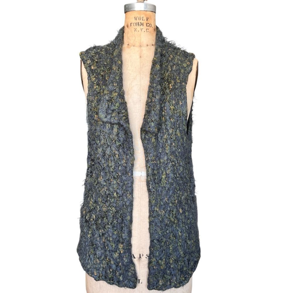 Textured Knit Sleeveless Open Front Vest Size M